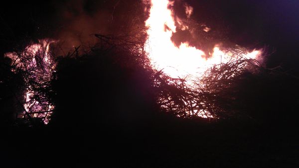 Ostern 2012, Osterfeuer in Bruderndorf
