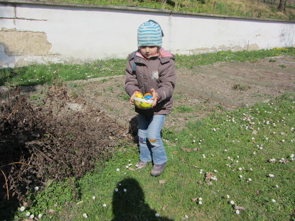 Eiersuche in Goldgeben
