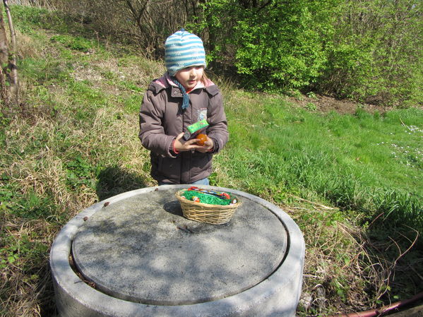 Eiersuche in Goldgeben
