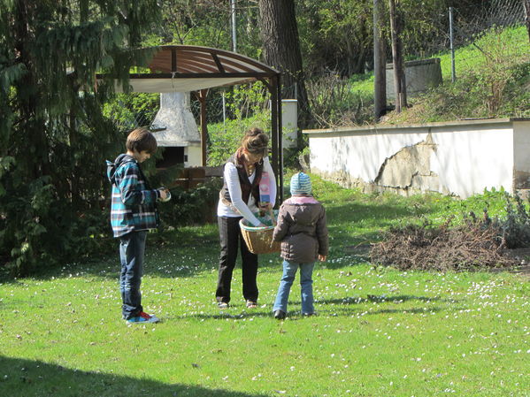 Eiersuche in Goldgeben
