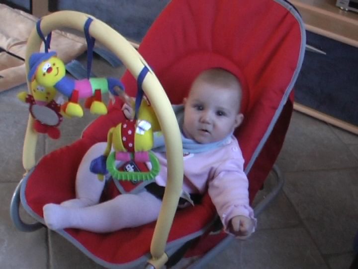 Dateiname=spielen-in-der-wippe-14-03-2007.mpeg
Dateigröße=215490KB
Abmessungen: 0x0
hinzugefügt am: 17. Juli 2007 spielen-in-der-wippe-14-03-2007.mpeg