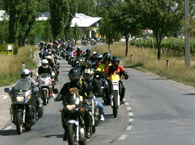 Toyrun 2000 nach Pitten  18.06.2000Foto: Guenter Artinger
