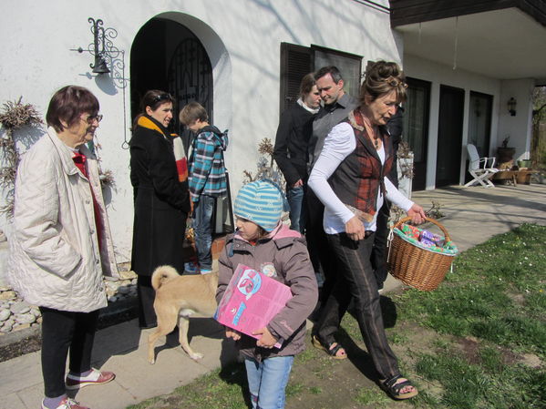 Eiersuche in Goldgeben
